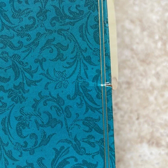 Victorian Elegance Barbie-1994 - Picture 4 of 6